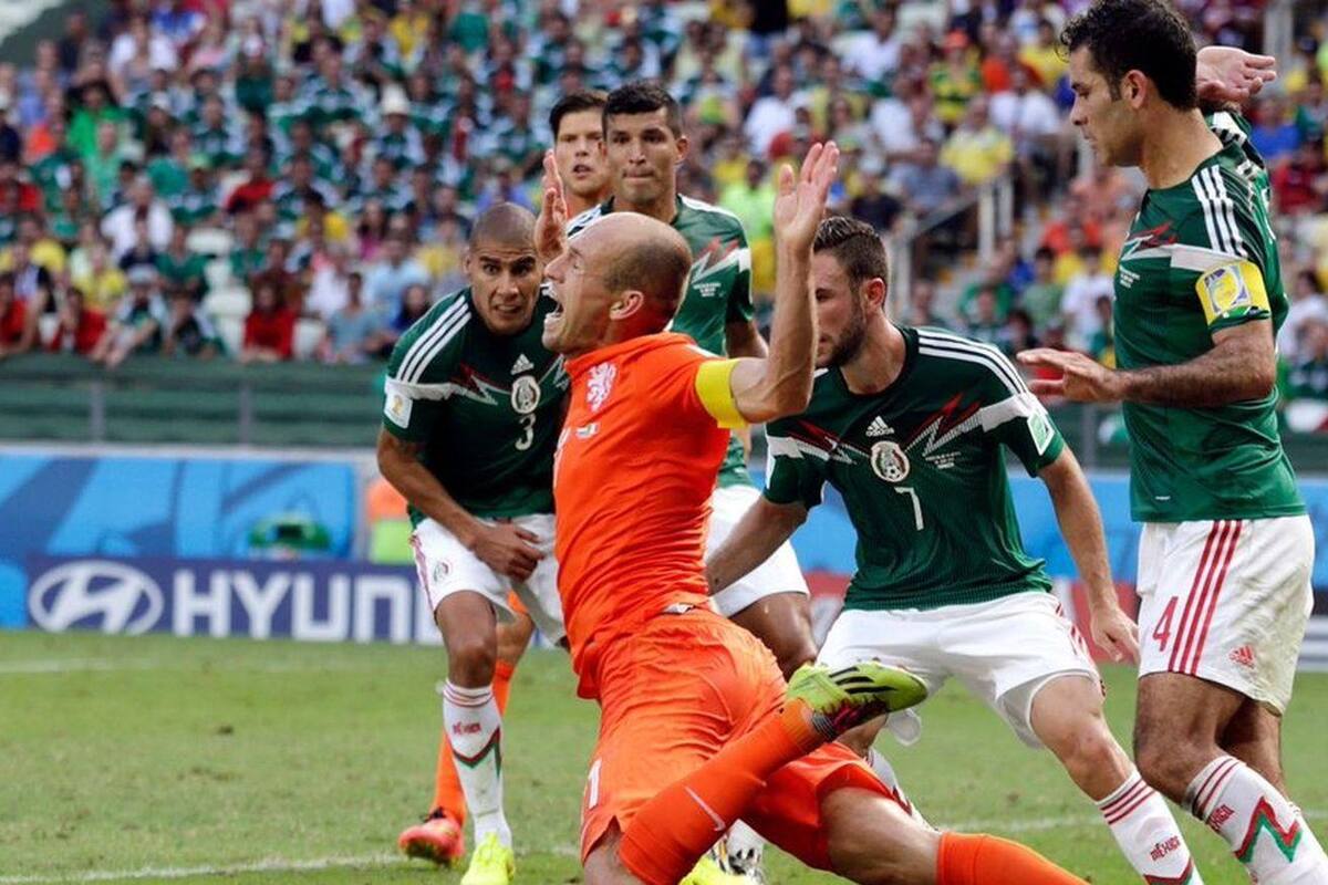¡No era penal! ‘Rafa’ Márquez asegura que con VAR no se habría marcado falta a Robben