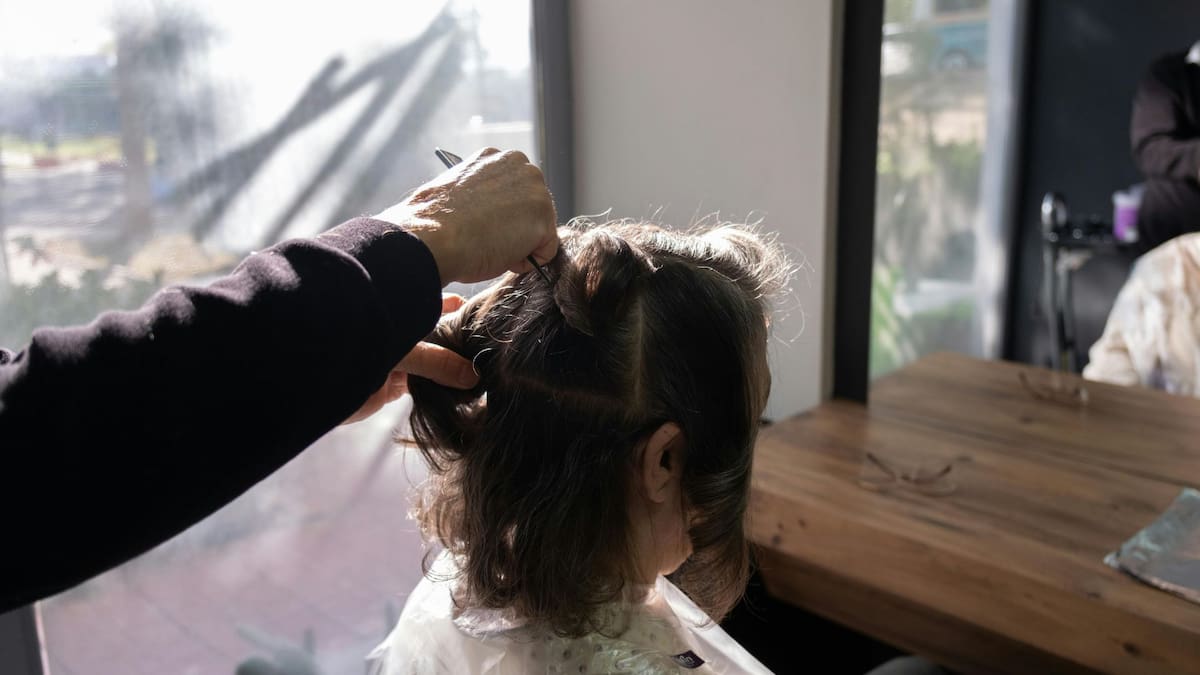 Cortes en capas: cómo dan movimiento sin restar volumen | Foto: Especial (canva)