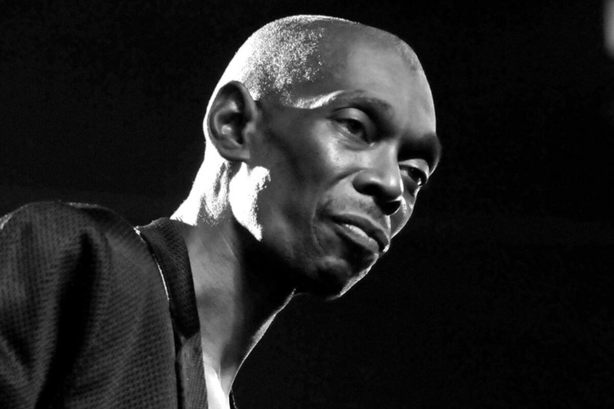 Muere Maxi Jazz, la voz del éxito de música electrónica "Insomnia"