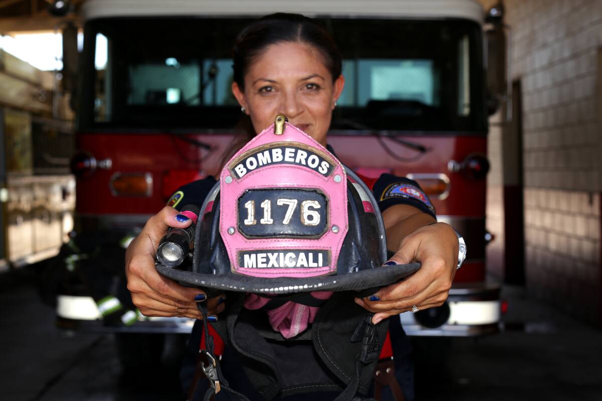 Liliana Mercado, madre y bombero de tiempo completo