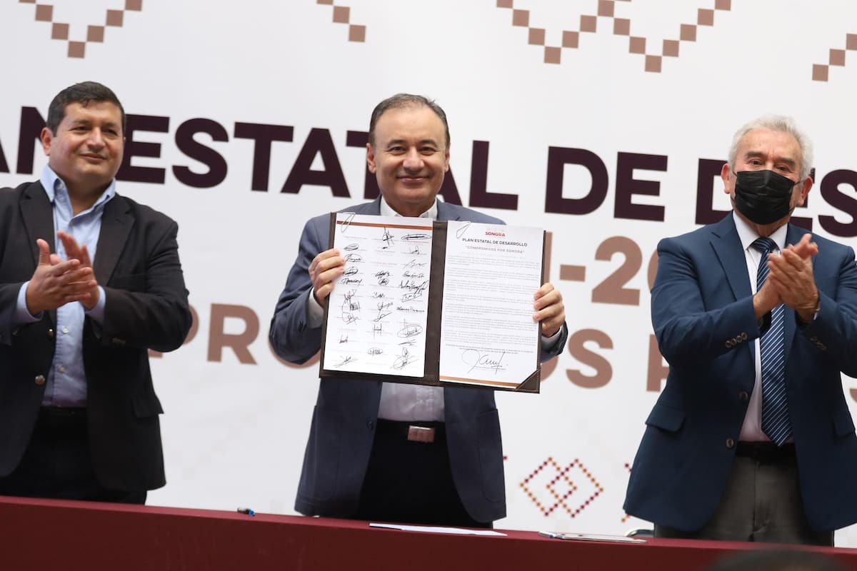 Presenta gobernador Alfonso Durazo Plan Estatal de Desarrollo 2021-2027