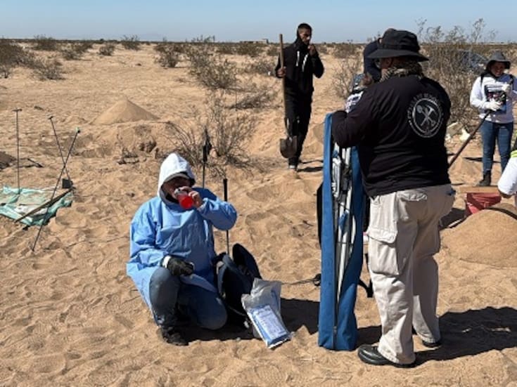 Hallan más restos óseos en fosa de SLRC