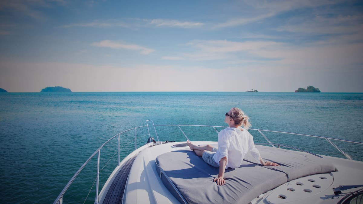 Las "niñeras millonarias" tienen la ventaja de poder viajar rodeadas de lujo como parte de su trabajo.