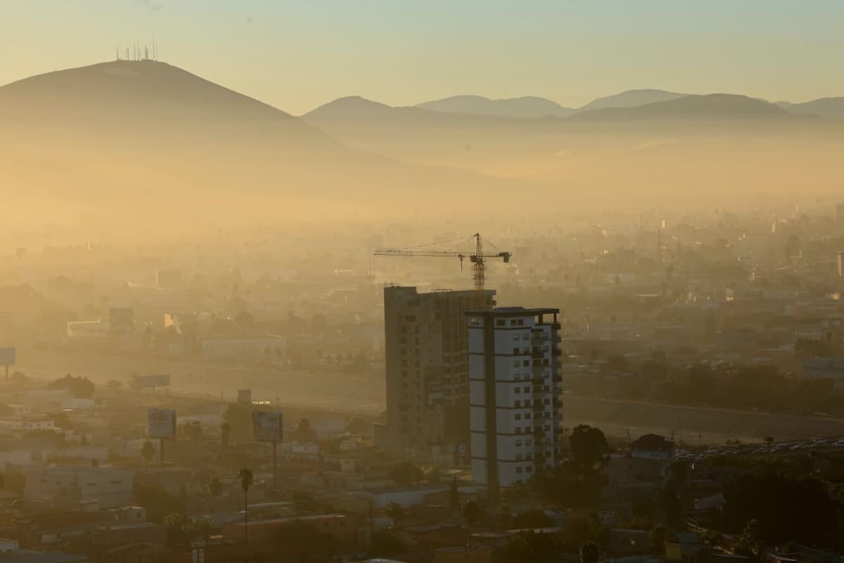 Los vientos de Santa Ana afectarán Tijuana de jueves a sábado, con mayor intensidad el viernes, aumento de temperatura, baja humedad y riesgo de incendios. Foto: Sergio Ortiz