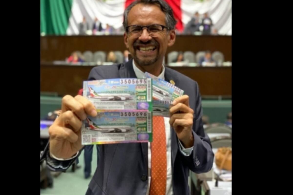 "¡Ya me vi!": Diputado de Morena compra su "cachito" para rifa del avión presidencial