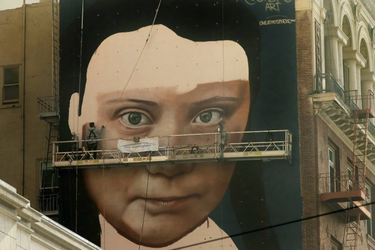 Pintan mural en honor a Greta Thunberg en San Francisco