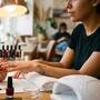 Capacitan a más de 300 mujeres vulnerables en estilismo y emprendimiento en Tijuana
