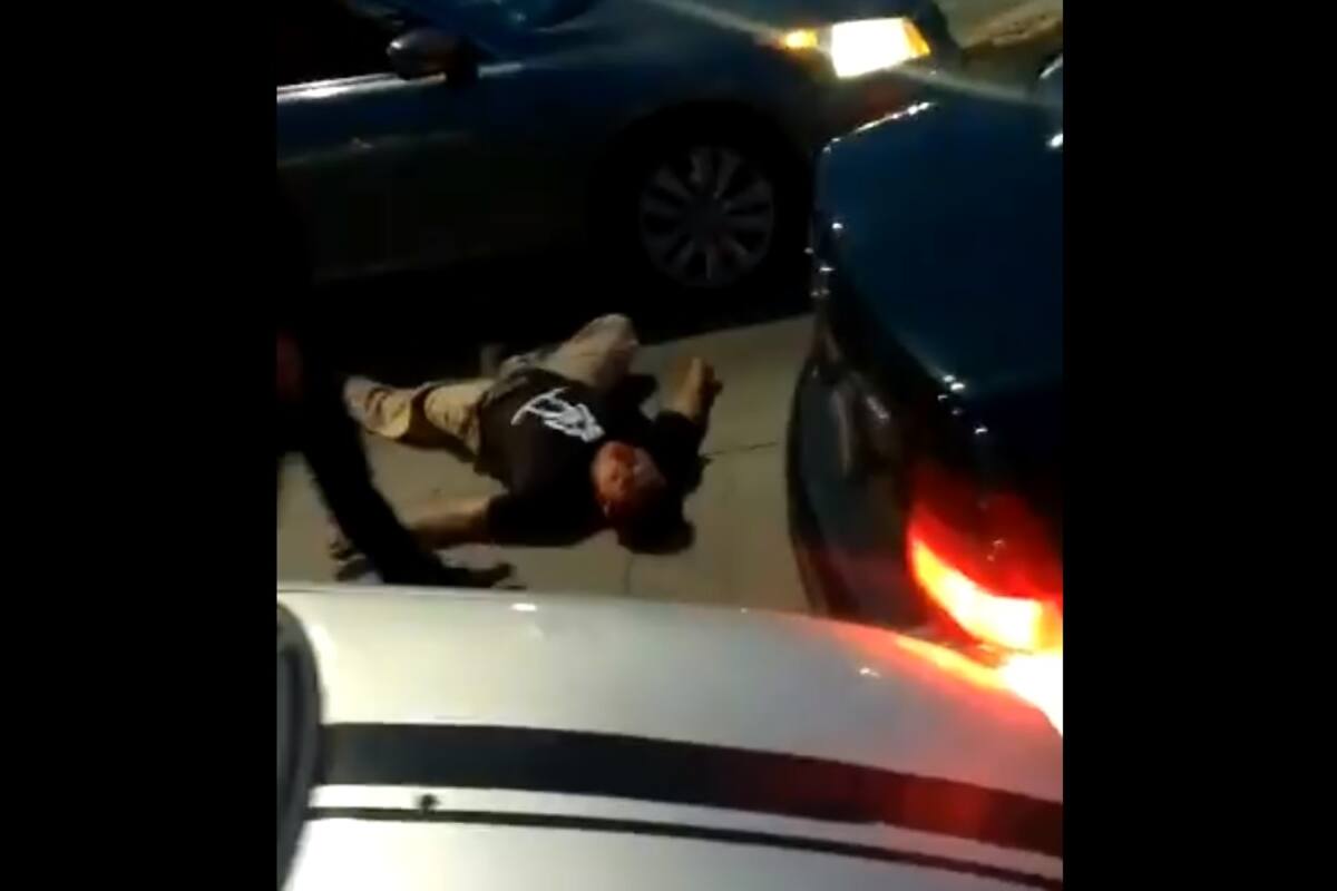 VIDEO: Así golpearon y atropellaron a conductor tras choque