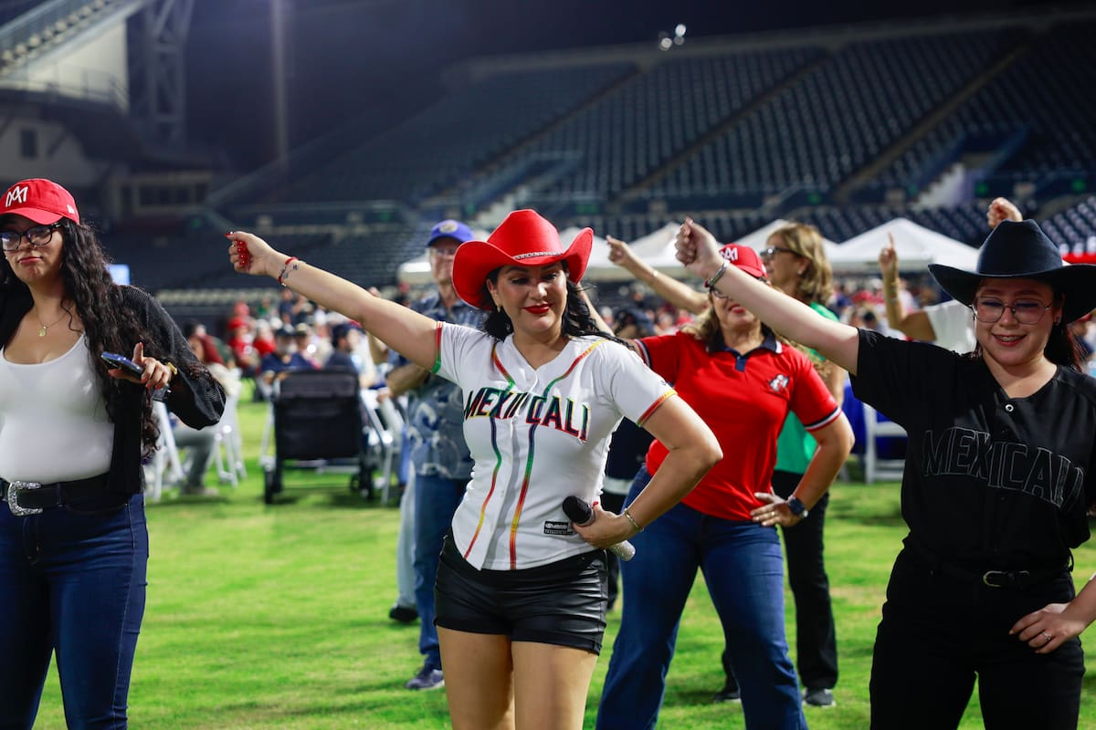 Más de 500 aficionados abarrotan El Nido en el III Fan Fest de los Águilas