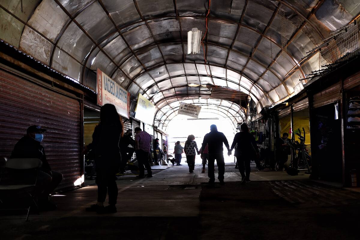 Beneficia cierre de frontera a comerciantes