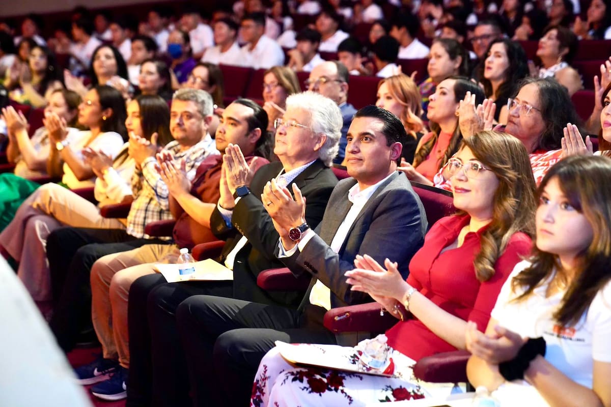 Realizan ceremonia para festejar los 49 años del Cobach en el Estado. FOTO: CORTESÍA