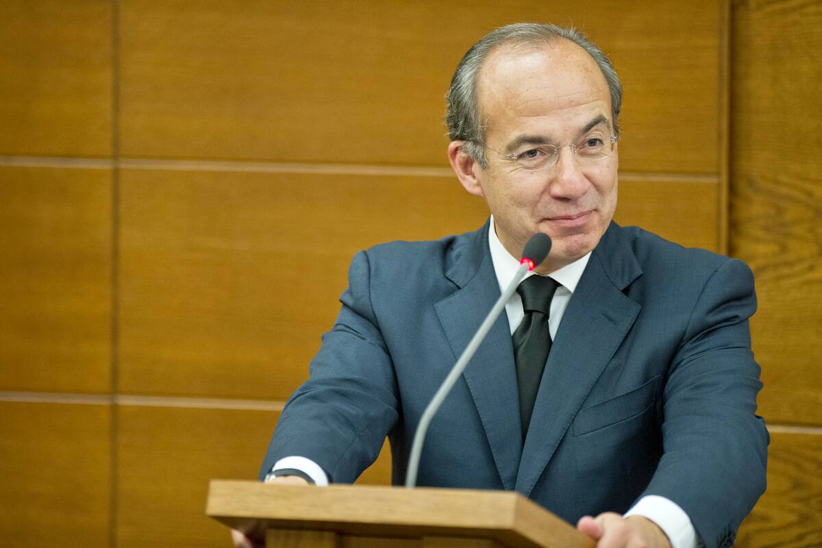 Felipe Calderón en la mira por caso Odebrecht, señala Proceso