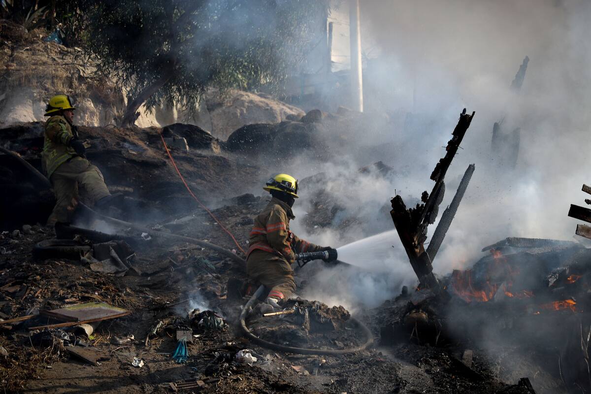 Muere mujer de 74 años al incendiarse su casa en Tijuana