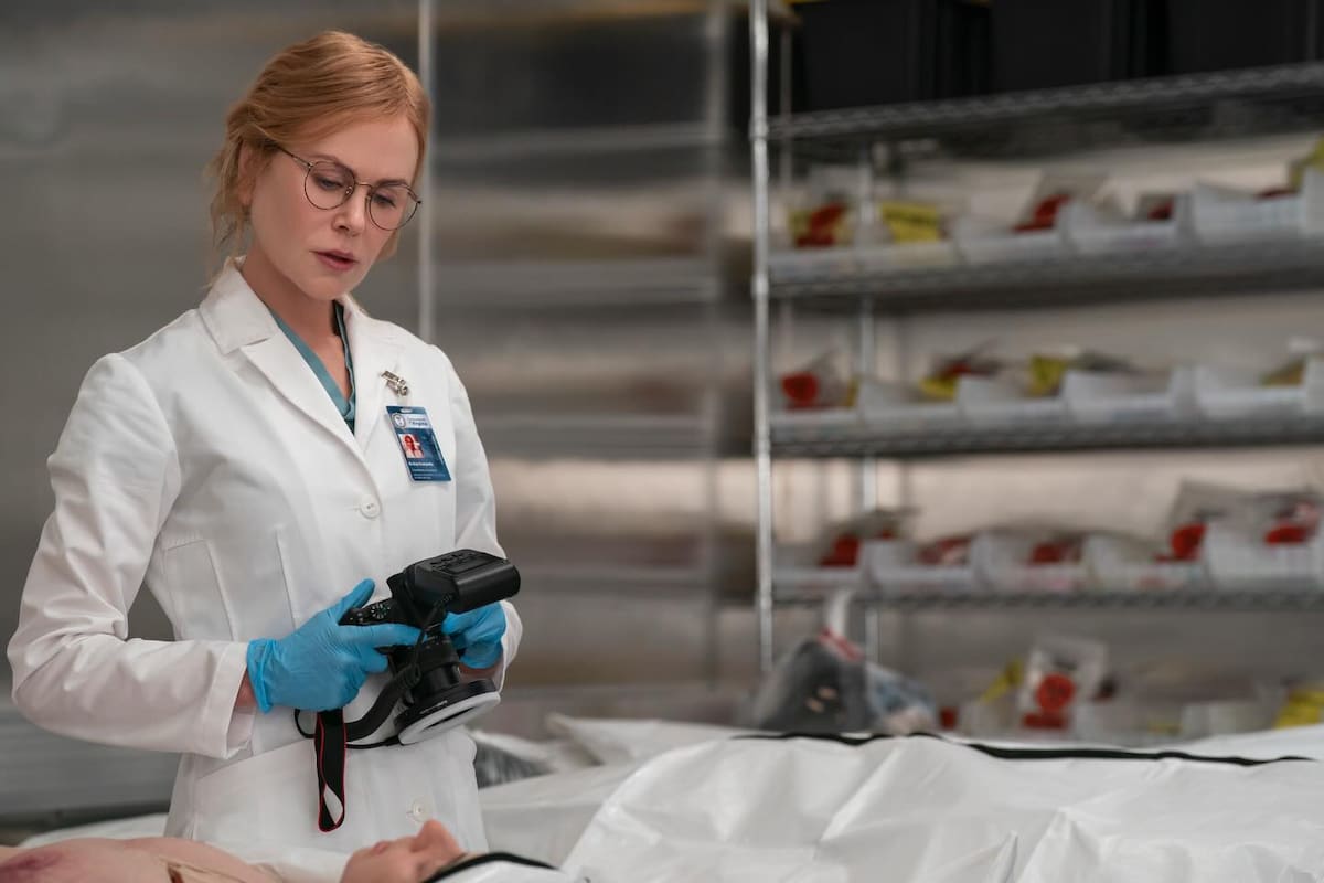 Nicole Kidman revela que aprendió a hacer autopsias para interpretar a la médica forense de la serie Scarpetta | Foto: IG (@primevideo)