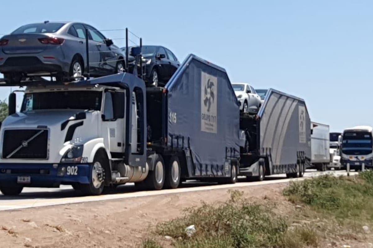 Exigen sectores solución a bloqueo en tren y carretera