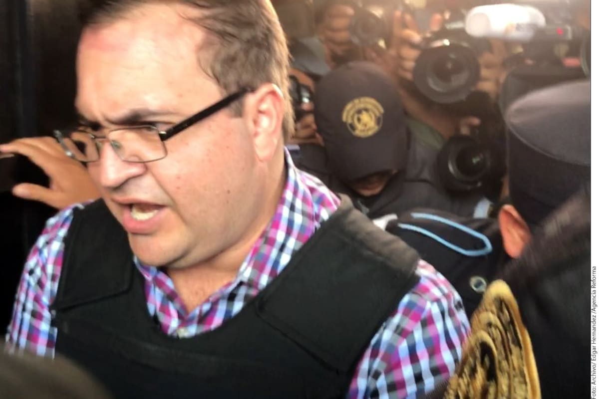 Gana Javier Duarte dos amparos, pero sigue en prisión