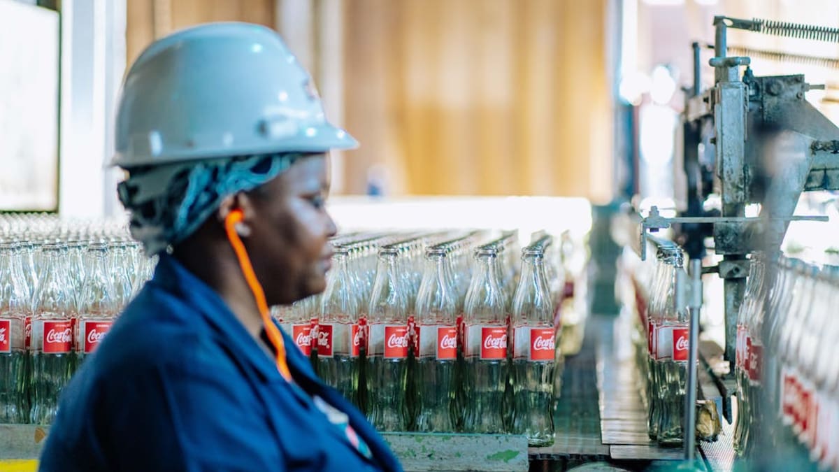 Coca-Cola cerrará embotelladora con más de 100 años de historia, estos son los motivos