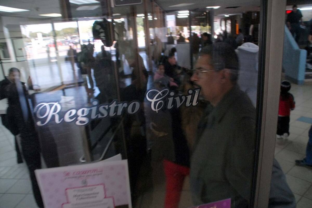 Próximo lunes 21 podría abrir Registro Civil en Teatro Lux