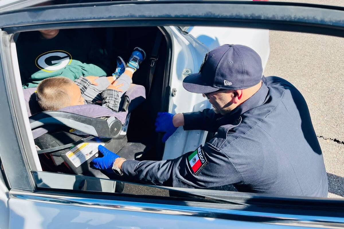 Certifican a Bomberos de Nogales en “Seguridad del niño pasajero”