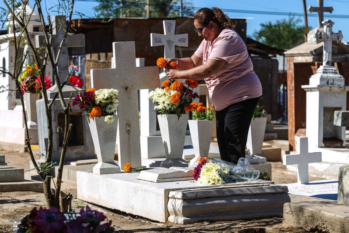 Sí abrirán panteones en Mexicali este año