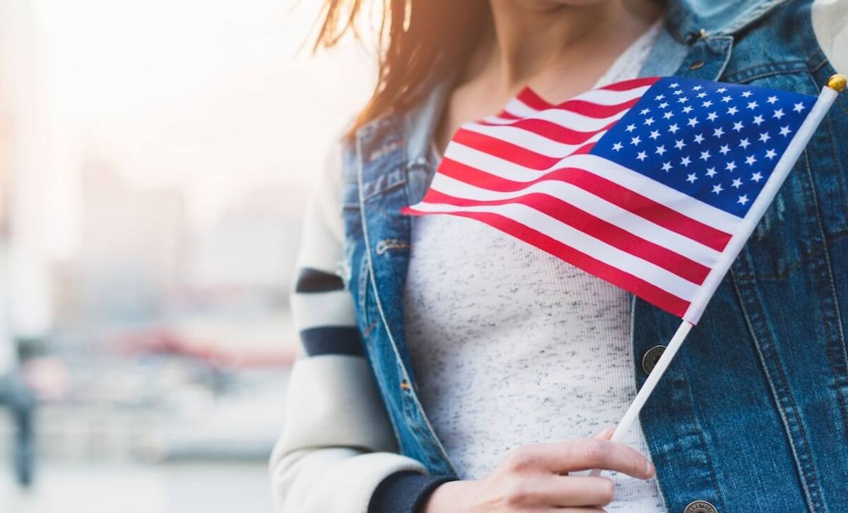 El endurecimiento de los criterios para naturalización se suma a otras medidas impulsadas por Trump para limitar la ciudadanía y el acceso a visados.