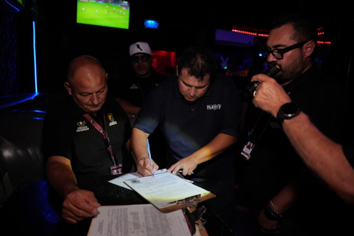 Multarán a 13 bares por cobrar “cover” sin permiso en “Los Siete Templos” en Mexicali