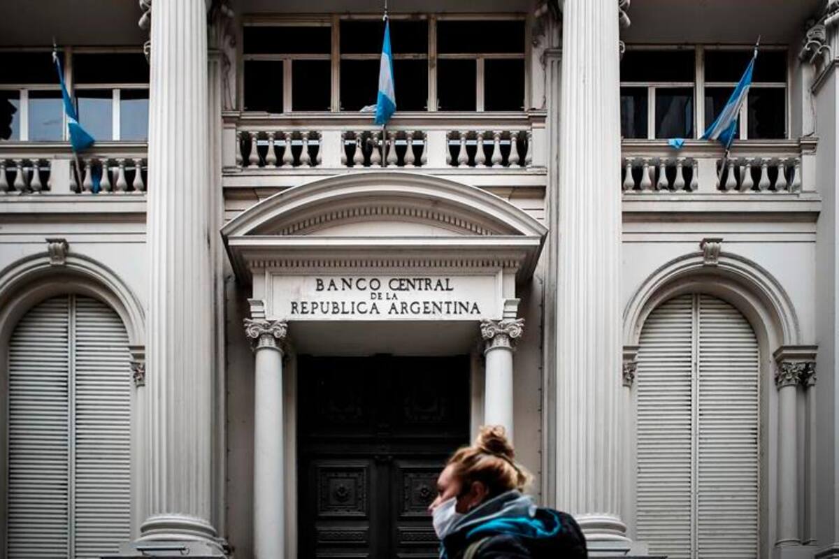 Economía argentina "repunta en tiempo récord": Gobierno