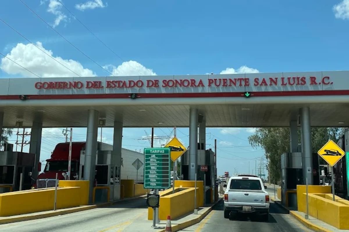 En funcionamiento plumas de la caseta de cobro del Puente Río Colorado