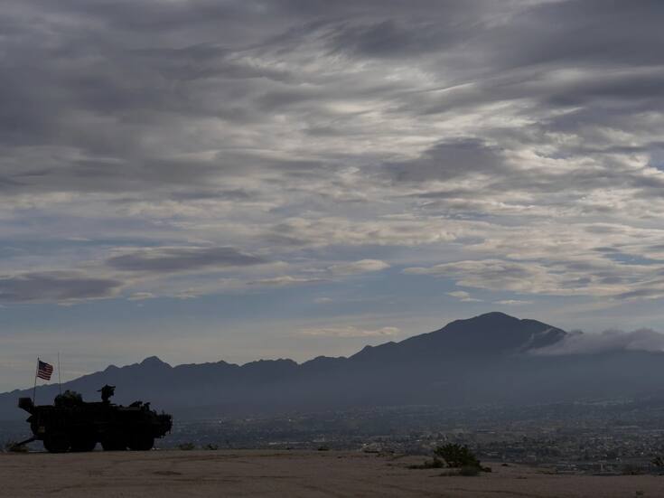 El flujo de migrantes deportados por Nuevo Laredo cayó más del 50% en 2025, mientras que la Embajada de Estados Unidos en México reportó una reducción del 87% en los cruces irregulares en su frontera sur y descensos similares en Centroamérica