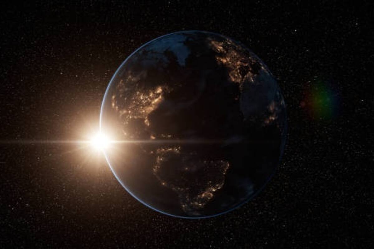 Estación Espacial realiza giro de 180° y deja una inusual vista de la Tierra en retroceso