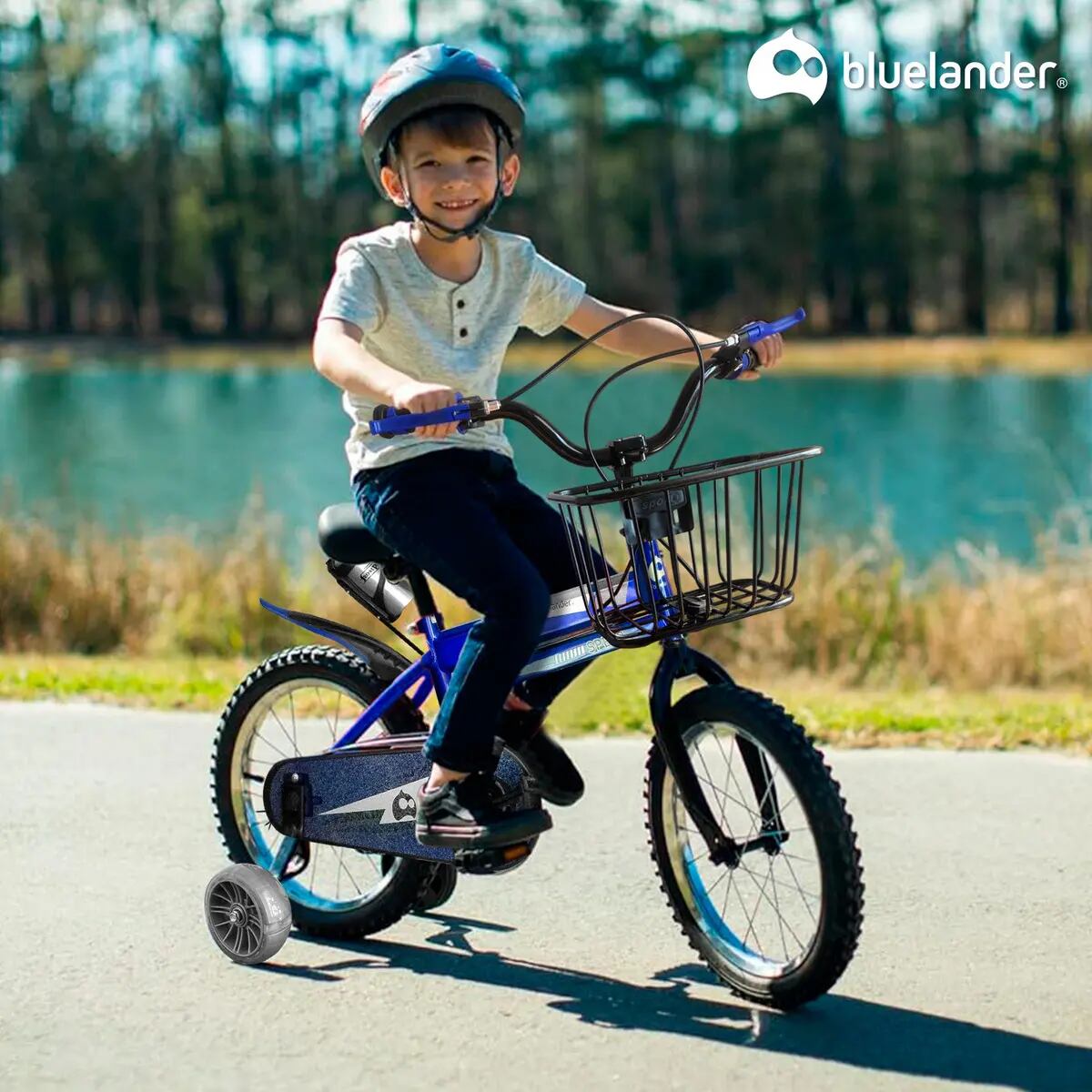 La bicicleta infantil que Mercado Libre vende con descuento, incluye varios accesorios, como ruedas de entrenamiento. | Foto: Mercado Libre