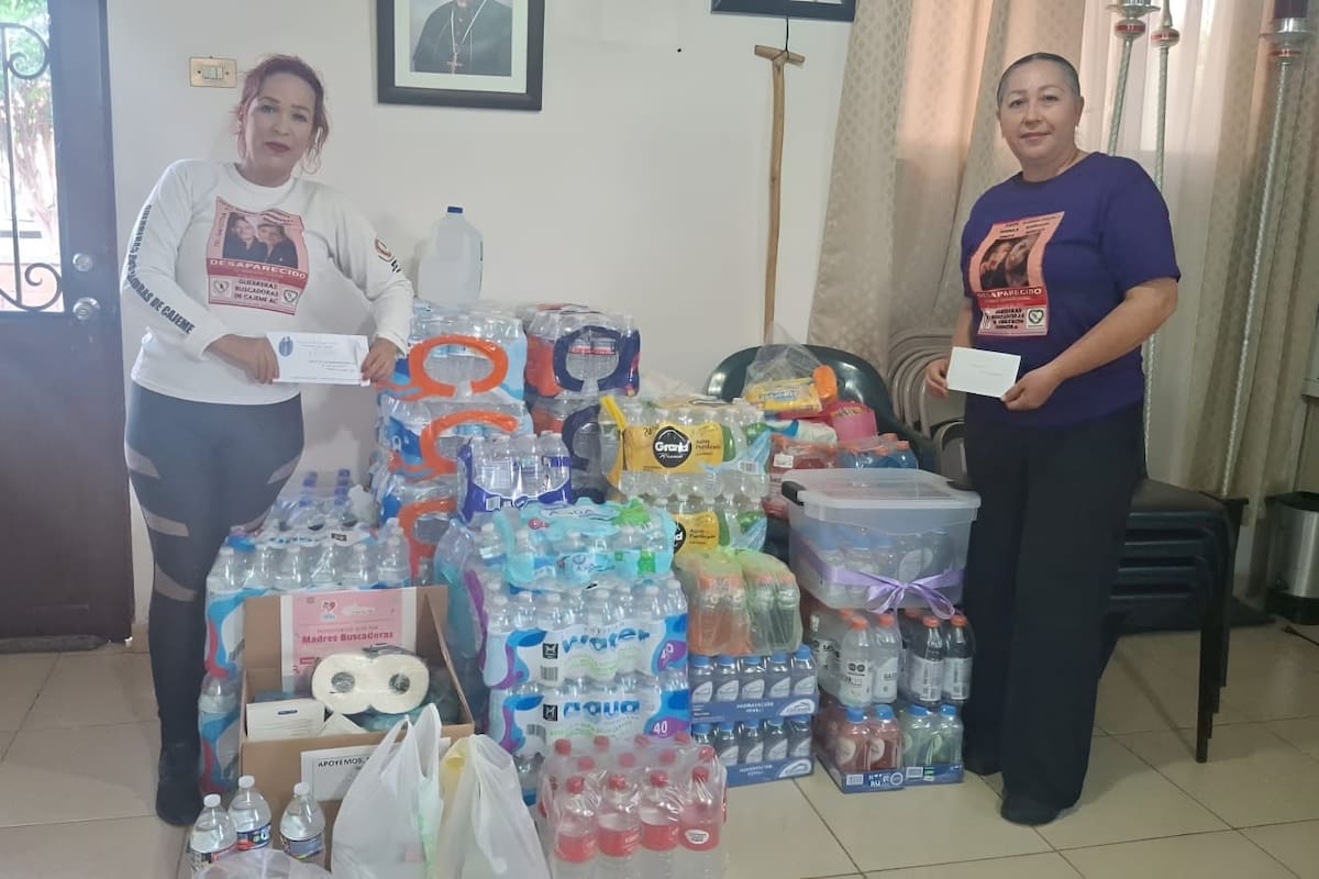Diócesis de Ciudad Obregón donó agua y sueros a las Guerreras Buscadoras de Cajeme