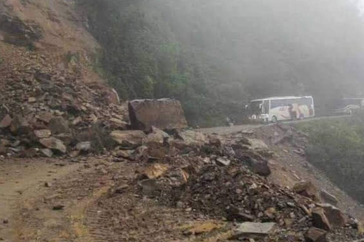 Huracán “Agatha” afecta vías de comunicación en 42 municipios de Oaxaca