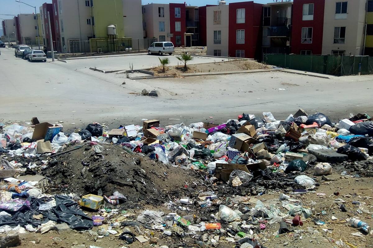 Cobran hasta 100 pesos por llevarse la basura en Ensenada