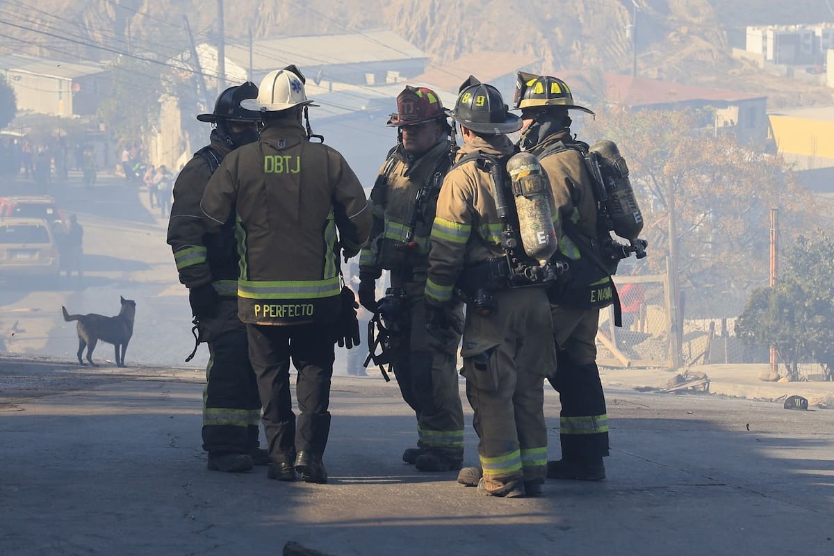 Tiene déficit bomberos en Tijuana para atender necesidades