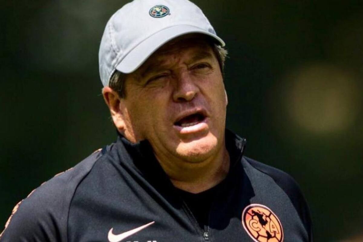 Enseña 'Piojo' Herrera sus carnes en cuarentena y recibe "acalorada" respuesta