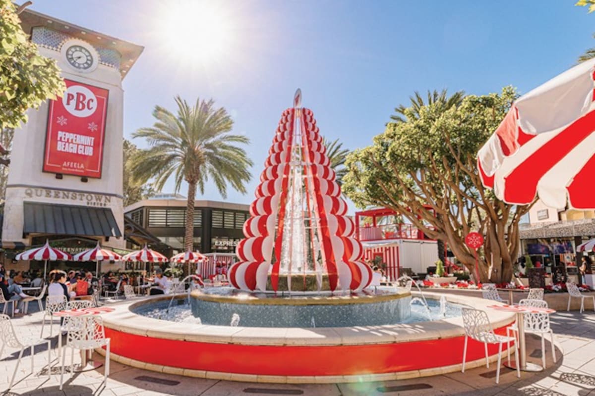 Abren nueva área navideña en Westfield UTC