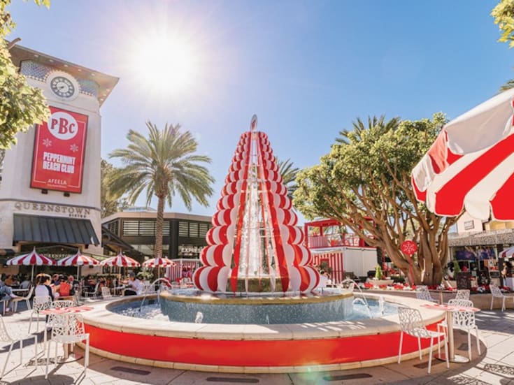 Abren nueva área navideña en Westfield UTC