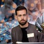 Jack Dorsey, fundador de Twitter: “La IA no reduce el trabajo; lo transforma, lo acelera, y en casos más honestos, lo reemplaza”, afirmó tras despedir a 4,000 personas por la Inteligencia Artificial