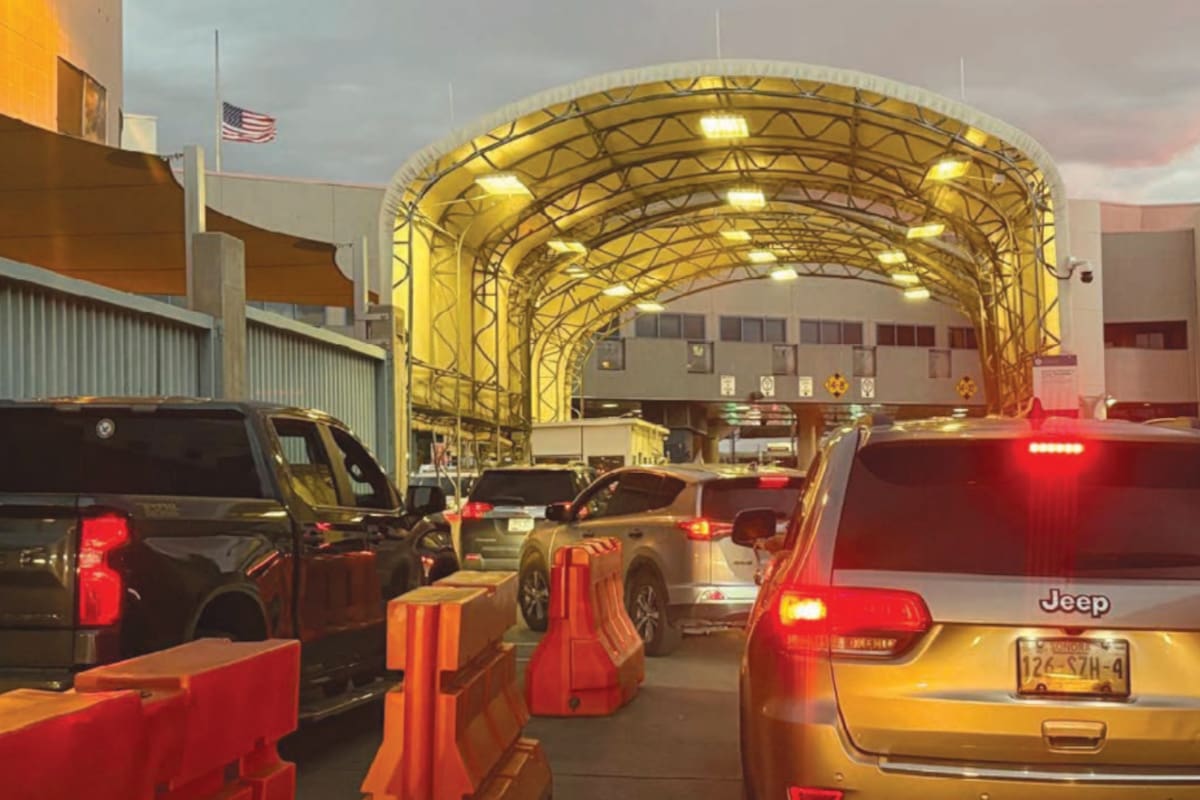 ICE instala puntos de revisión en garitas de Nogales para detectar estadías irregulares de residentes y turistas