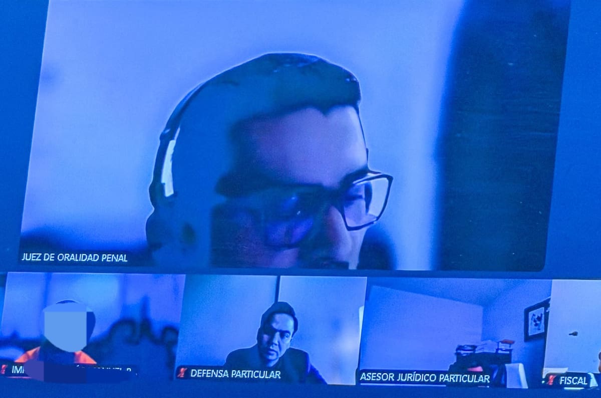 El juez de oralidad penal dictó auto de vinculación a proceso por los delitos de homicidio simple con dolo eventual y daño en propiedad ajena culposo. Foto: Cortesía