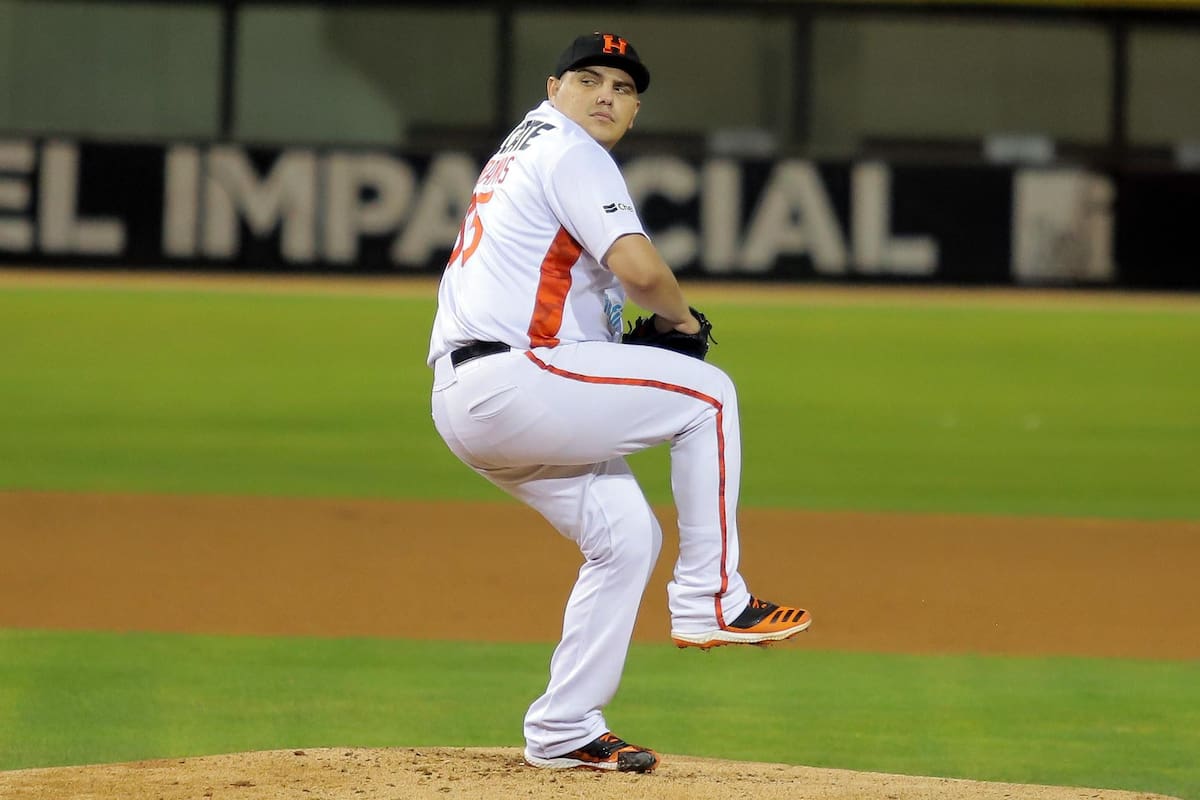 Juan Pablo Oramas es el Pitcher del Año de la LMP