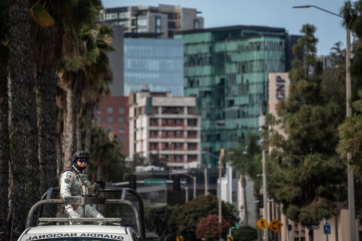 Encuentran cuerpo con huellas de violencia en vehículo en Zona Río de Tijuana