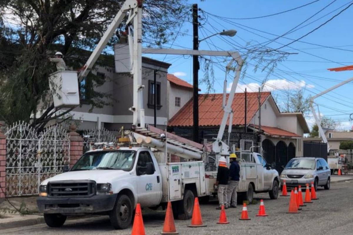 Realiza CFE mantenimiento previo a la temporada de huracanes y verano