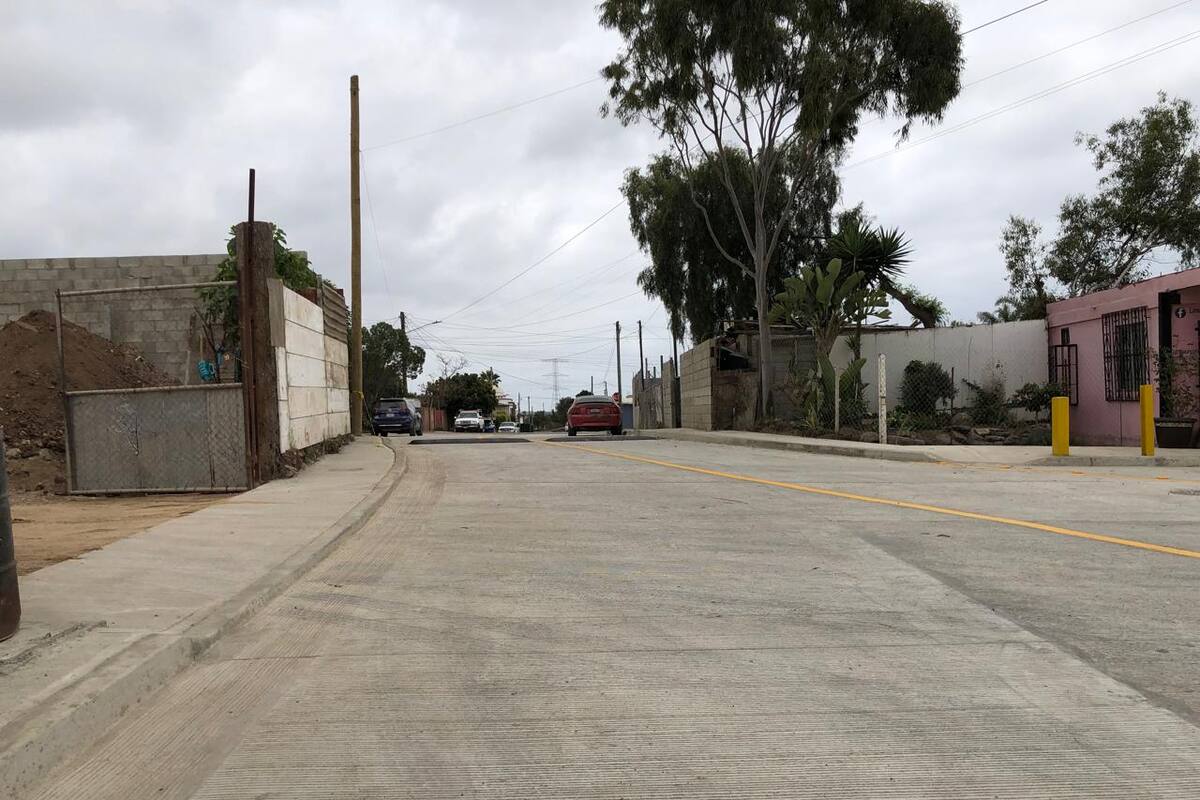 Colonos de Rosarito protestan tras duplicación de precio por pavimentación