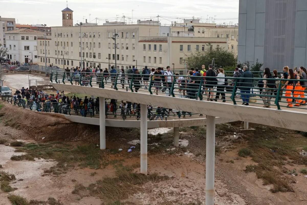 Aproximadamente 252,000 personas continúan sin servicio telefónico y 15,000 sin suministro eléctrico debido al temporal en España