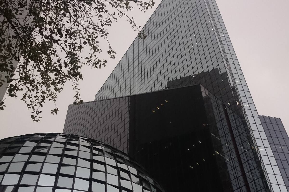 La Bolsa Mexicana registra ligero avance en medio de resultados mixtos a nivel global