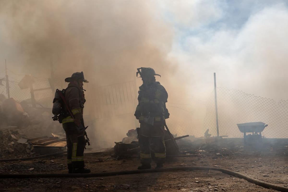 Incendio destruye tres viviendas en la colonia Libertad Parte Alta