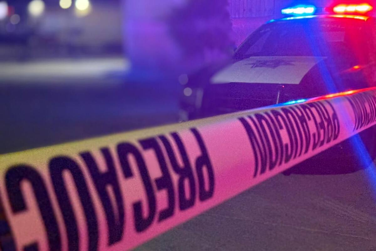 Choca presunto empleado municipal contra camionetas de la Cespt en la Internacional