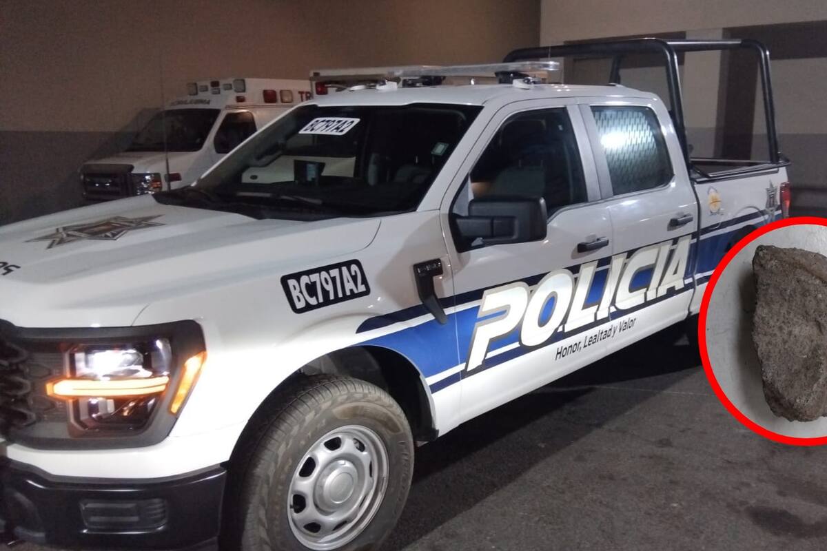 Adolescentes apedrean patrulla y son detenidos